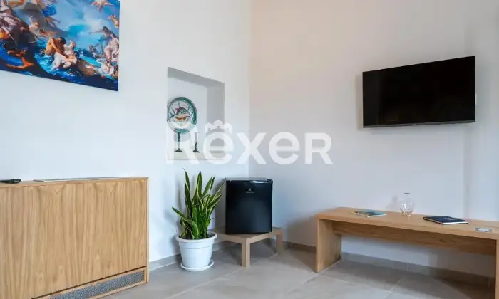 Rexer-Siracusa-Vendesi-Palazzo-Edificio-in-Vendita-Altro