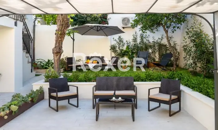 Rexer-Siracusa-Vendesi-Palazzo-Edificio-in-Vendita-Altro