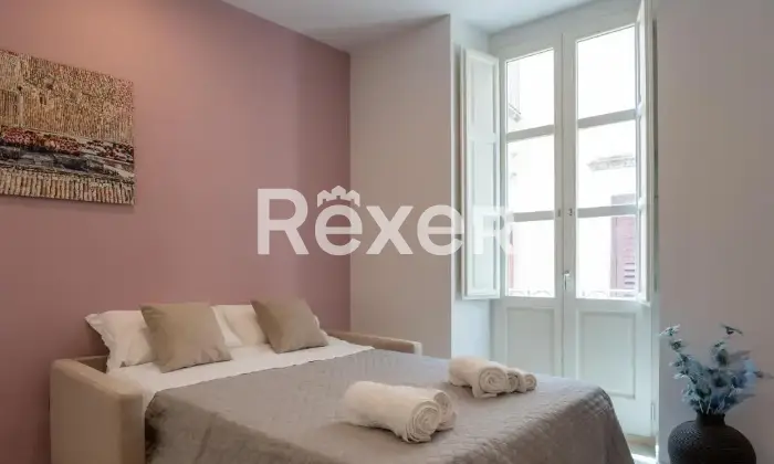 Rexer-Siracusa-Vendesi-Palazzo-Edificio-in-Vendita-Altro