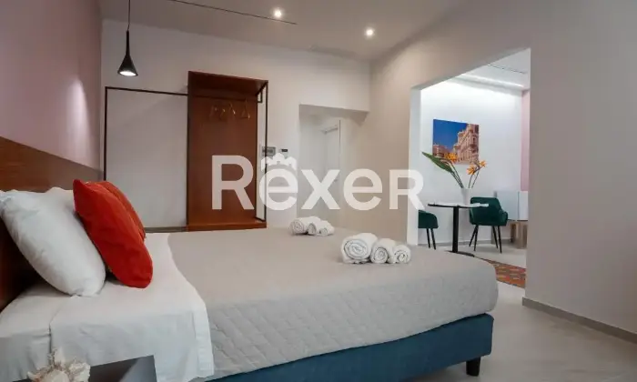 Rexer-Siracusa-Vendesi-Palazzo-Edificio-in-Vendita-Altro