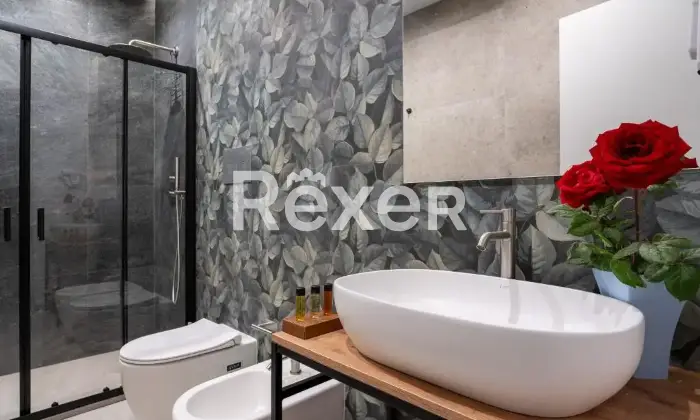 Rexer-Siracusa-Vendesi-Palazzo-Edificio-in-Vendita-Altro