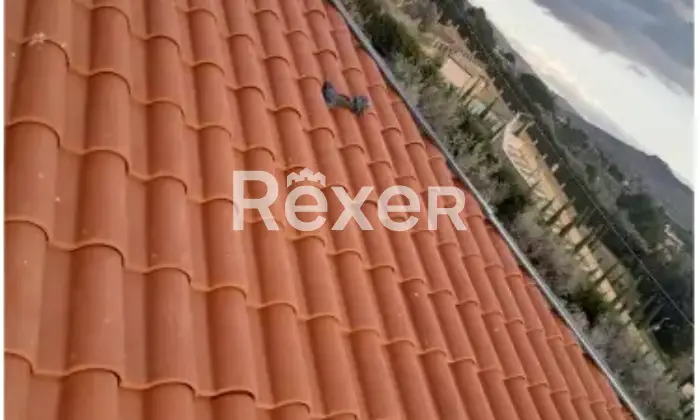 Rexer-Piazza-Armerina-Vendesi-Villetta-in-ristrutturazione-a-Barrafranca-EN-Altro