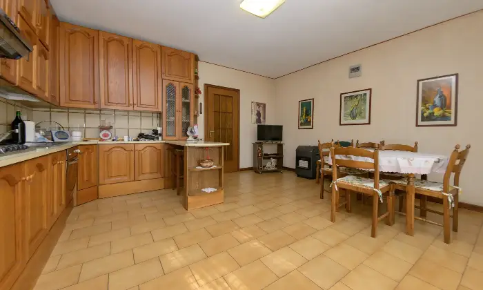 Rexer-Odalengo-Grande-Elegante-villa-su-due-Piani-inzona-tranquilla-e-ben-servita-Altro