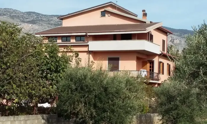 Rexer-CASTROVILLARI-Villa-con-terreno-Altro