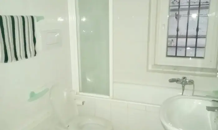 Rexer-Genova-Affito-appartamento-con-giardino-e-Pauto-Bagno