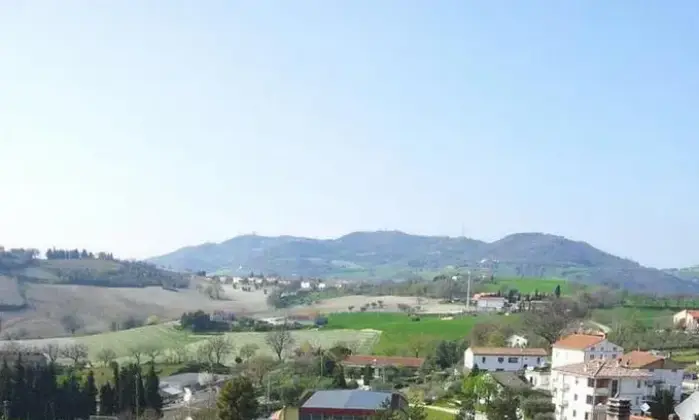 Rexer-Montefelcino-APPARTAMENTO-GREZZO-DI-MQ-IN-VILLA-SINGOLA-MONTEFELCINO-PU-Altro