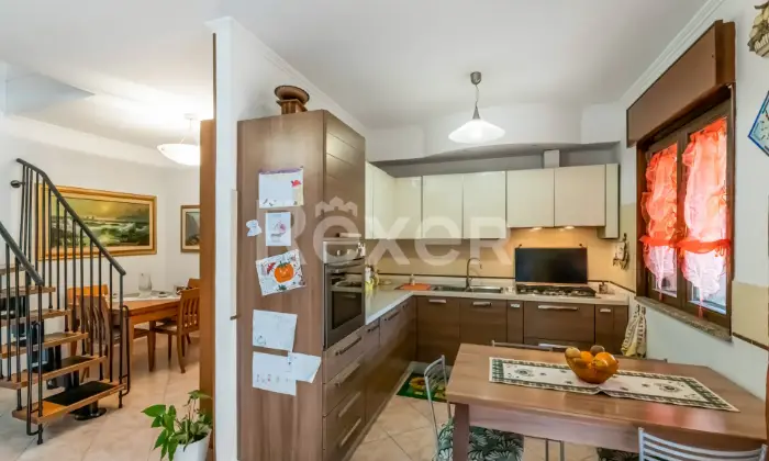 Rexer-Roma-Vendesi-Appartamento-Via-della-Rimessola-Altro