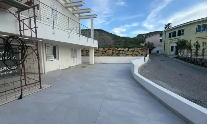 Rexer-Villaggio-Casarossa-Vendesi-Box-Auto-a-Lungomare-CapocolonnaCrotone-Altro