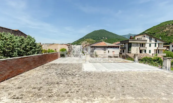 Rexer-San-Salvatore-Telesino-Villa-con-terrazzo-panoramico-e-giardino-Altro