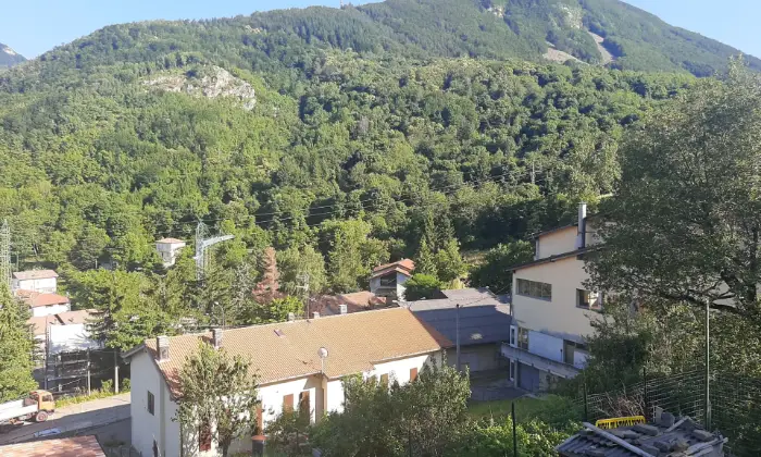 Rexer-Ventasso-Casa-di-montagna-e-attivit-ristorante-Terrazzo