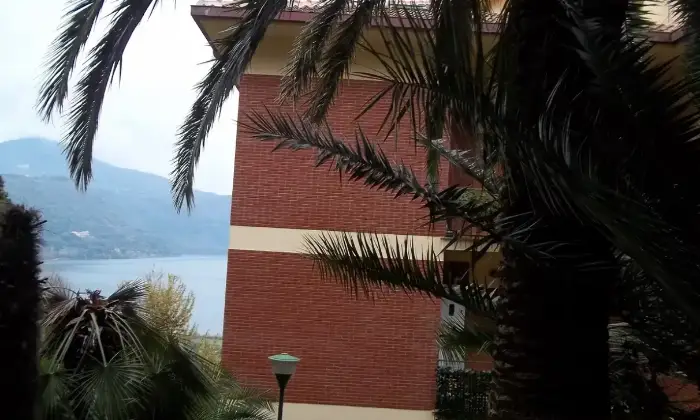 Rexer-Castel-Gandolfo-Vendesi-appartamento-a-Castel-Gandolfo-RM-Altro