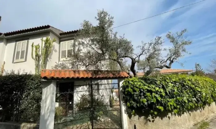 Rexer-Stalett-Vendesi-Casa-indipendente-a-Stalett-Altro