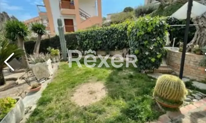Rexer-Stalett-Vendesi-Casa-indipendente-a-Stalett-Altro