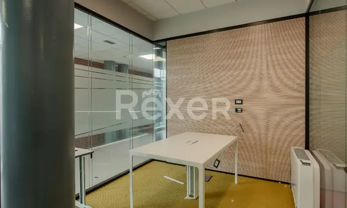Rexer-Jesi-Struttura-Commerciale-in-vendita-a-Jesi-Altro