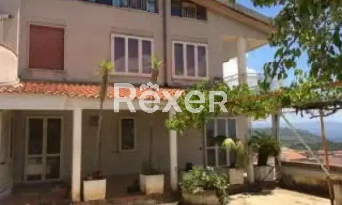 Rexer-Nicotera-Intero-fabbricato-panoramico-con-appartamenti-indipendenti-Terrazzo
