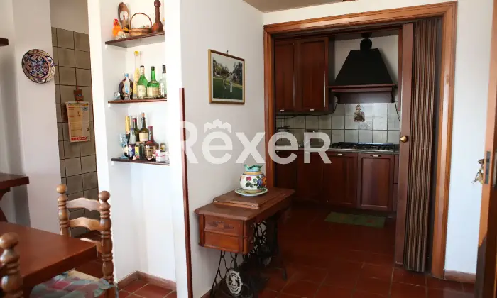 Rexer-Nicotera-Intero-fabbricato-panoramico-di-mq-con-appartamenti-indipendenti-Cucina