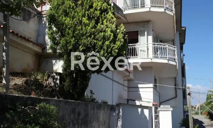 Rexer-Nicotera-Intero-fabbricato-panoramico-con-appartamenti-indipendenti-Terrazzo