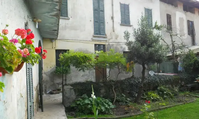 Rexer-Nava-Vendesi-propriet-rustica-a-Colle-Brianza-Altro