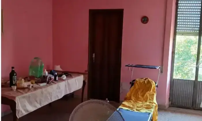 Rexer-Melicucc-Vendesi-casa-indipendente-su-tre-livelli-con-ampio-giardino-a-Dinami-Altro