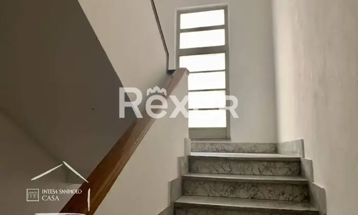 Rexer-Roma-Quadrilocale-a-reddito-Ottimo-investimento-Altro