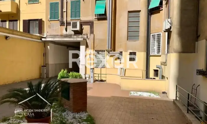 Rexer-Roma-Trilocale-a-reddito-Ottimo-investimento-Altro