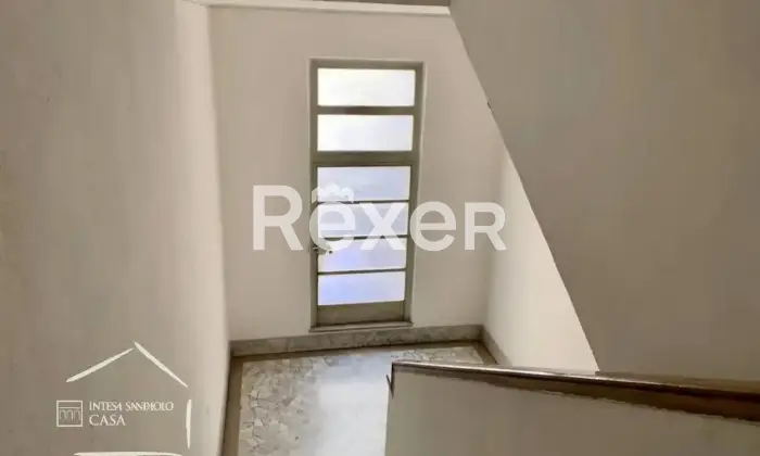 Rexer-Roma-Bilocale-a-reddito-Ottimo-investimento-Altro
