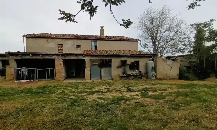 Rexer-Sassocorvaro-Auditore-endesi-casolare-panoramico-nel-cuore-del-Montefeltro-ideale-per-sviluppo-residenziale-o-turistico-a-Sassocorvaro-Auditore-Altro