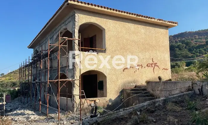 Rexer-Bonifati-VILLA-singola-panoramica-IN-FASE-DI-RISTRUTTURAZIONE-in-vendita-allo-stato-di-RUSTICO-AVANZATO-Altro