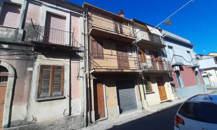 Rexer-Polistena-Abitazione-indipendente-a-piani-ft-triplex-in-muratura-ordinaria-Esterno