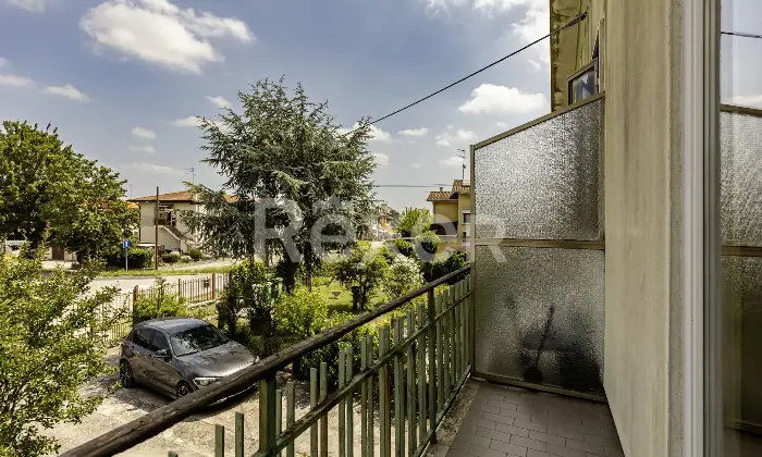 Rexer-Loreo-Porzione-di-bifamiliare-in-posizione-residenziale-Altro