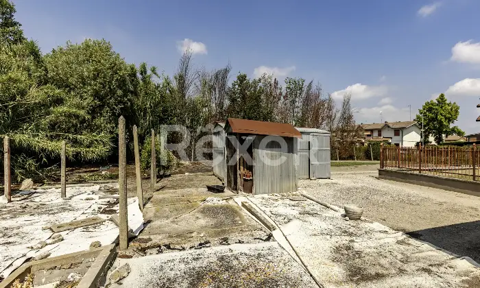 Rexer-Loreo-Porzione-di-bifamiliare-in-posizione-residenziale-Altro