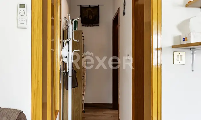 Rexer-Loreo-Porzione-di-bifamiliare-in-posizione-residenziale-Altro
