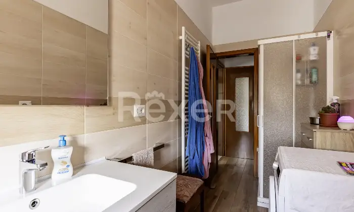 Rexer-Loreo-Porzione-di-bifamiliare-in-posizione-residenziale-Altro