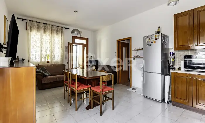 Rexer-Loreo-Porzione-di-bifamiliare-in-posizione-residenziale-Altro