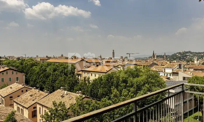 Rexer-Verona-ATTICO-CON-SPLENDITA-VISTA-Altro