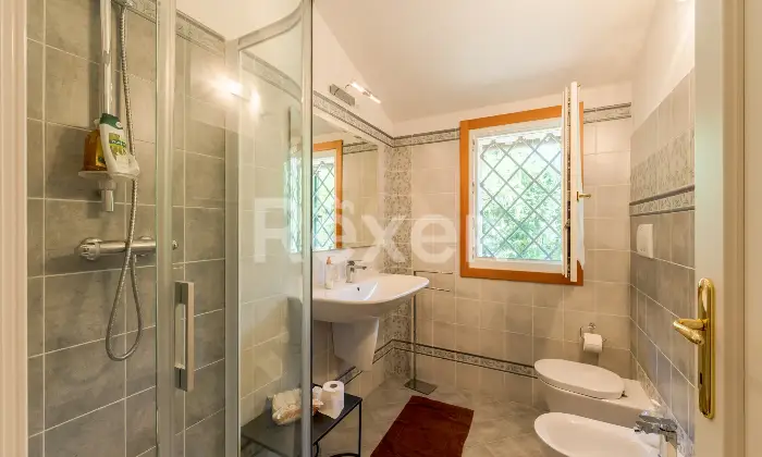 Rexer-Castrocaro-Terme-e-Terra-del-Sole-Villa-di-pregio-con-piscina-e-ettari-di-terreno-Altro