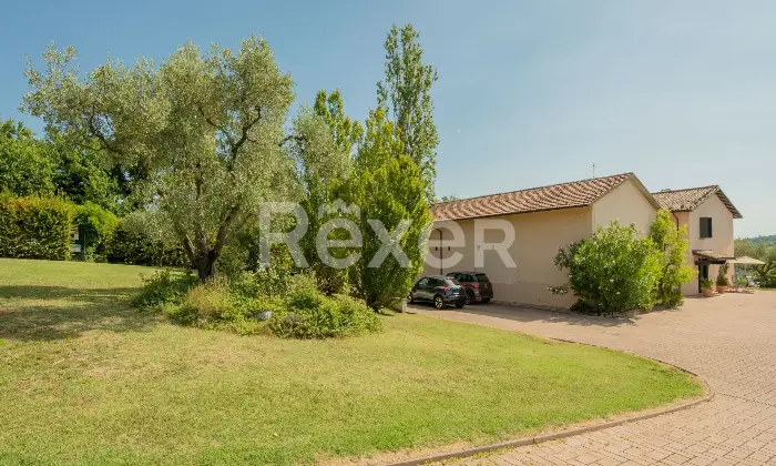 Rexer-Castrocaro-Terme-e-Terra-del-Sole-Villa-di-pregio-con-piscina-e-ettari-di-terreno-Altro