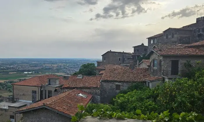 Rexer-Sermoneta-Terratetto-nel-centro-storico-di-Sermoneta-Altro
