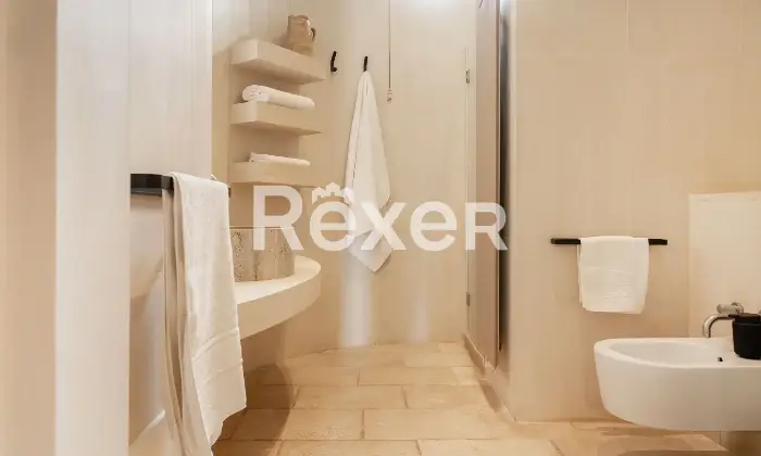 Rexer-Carovigno-Masseria-con-corte-interna-ed-esterna-e-piscina-Altro