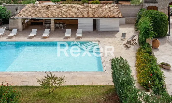 Rexer-Carovigno-Masseria-con-corte-interna-ed-esterna-e-piscina-Altro