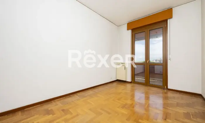 Rexer-Cusano-Milanino-Cusano-Milanino-Trilocale-piano-alto-con-ampio-balcone-Altro