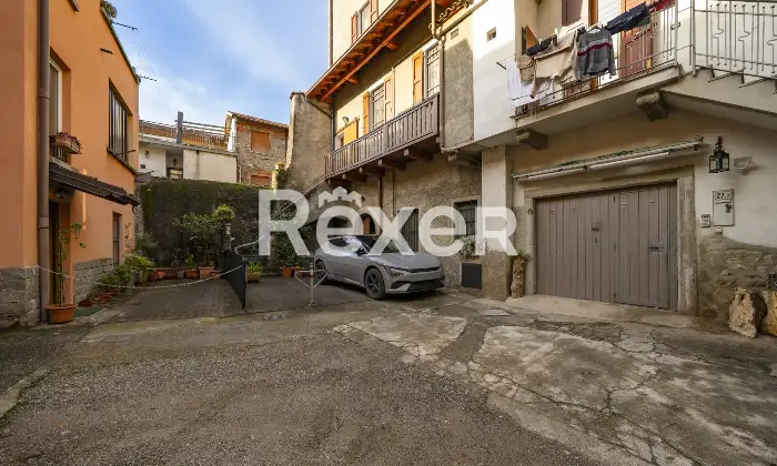 Rexer-Calolziocorte-Terratetto-storico-ristrutturato-con-giardino-e-posti-auto-esclusivi-Altro