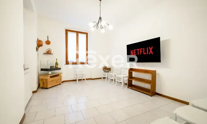 Rexer-Calolziocorte-Terratetto-storico-ristrutturato-con-giardino-e-posti-auto-esclusivi-Altro