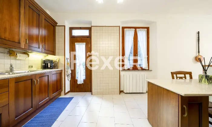 Rexer-Calolziocorte-Terratetto-storico-ristrutturato-con-giardino-e-posti-auto-esclusivi-Altro