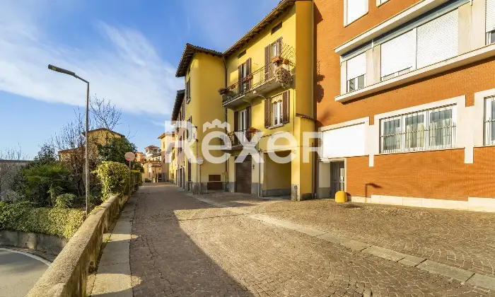 Rexer-Calolziocorte-Terratetto-storico-ristrutturato-con-giardino-e-posti-auto-esclusivi-Altro