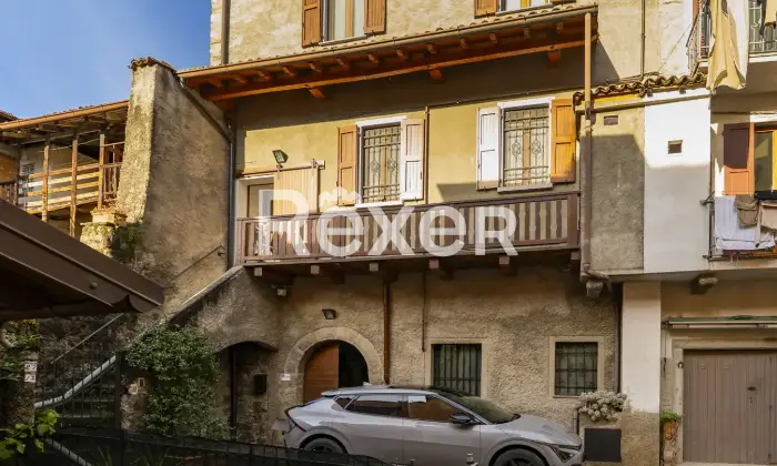 Rexer-Calolziocorte-Terratetto-storico-ristrutturato-con-giardino-e-posti-auto-esclusivi-Altro