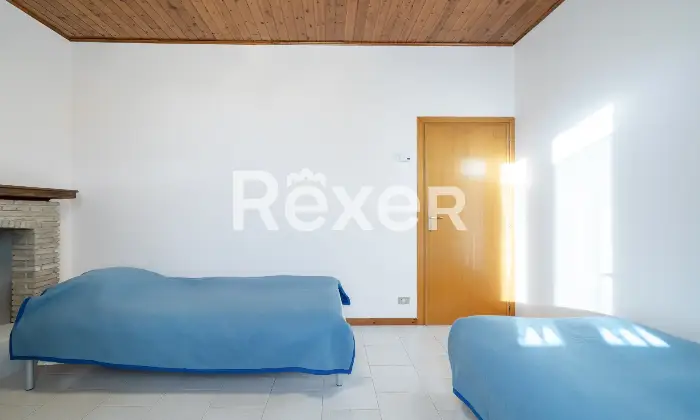 Rexer-Calolziocorte-Terratetto-storico-ristrutturato-con-giardino-e-posti-auto-esclusivi-Altro