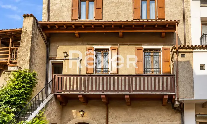 Rexer-Calolziocorte-Terratetto-storico-ristrutturato-con-giardino-e-posti-auto-esclusivi-Altro