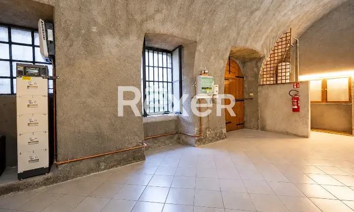 Rexer-Calolziocorte-Terratetto-storico-ristrutturato-con-giardino-e-posti-auto-esclusivi-Altro