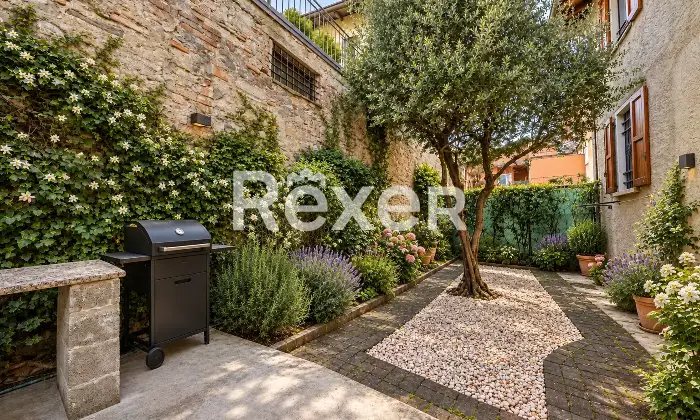 Rexer-Calolziocorte-Terratetto-storico-ristrutturato-con-giardino-e-posti-auto-esclusivi-Altro